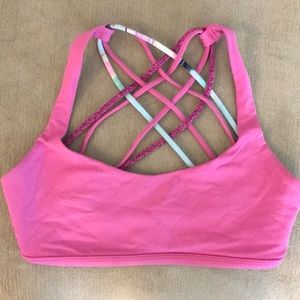Lululemon sports bra